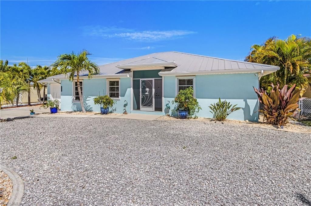 3778 Pinetree Dr, Saint James City, FL 33956 Photo