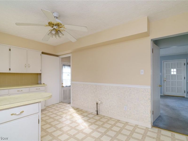 23 Wayne Avenue, Akron, OH 44301 Photo 6