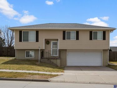 455 Graham Park Drive , Seward, NE 68434