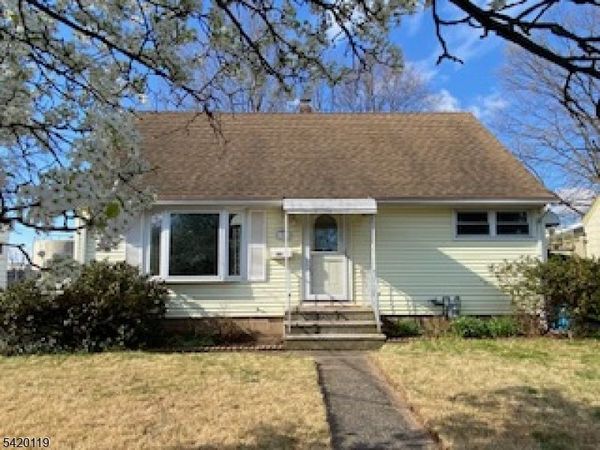 86 Trudy Dr, Lodi, NJ 07644