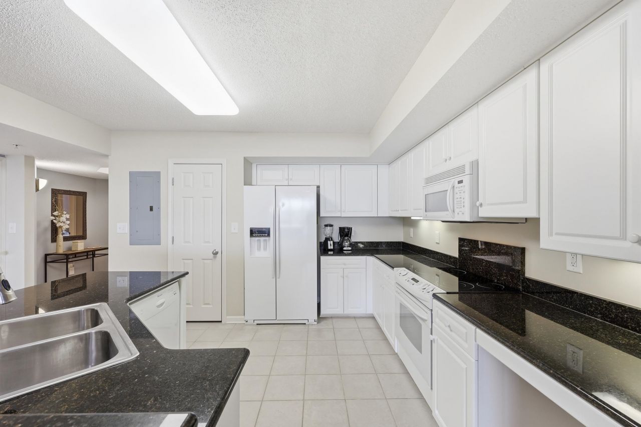 2151 Bridge View Ct. Photo 5