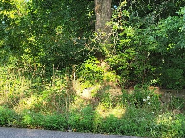 Garfield Street , Akron, OH 44310