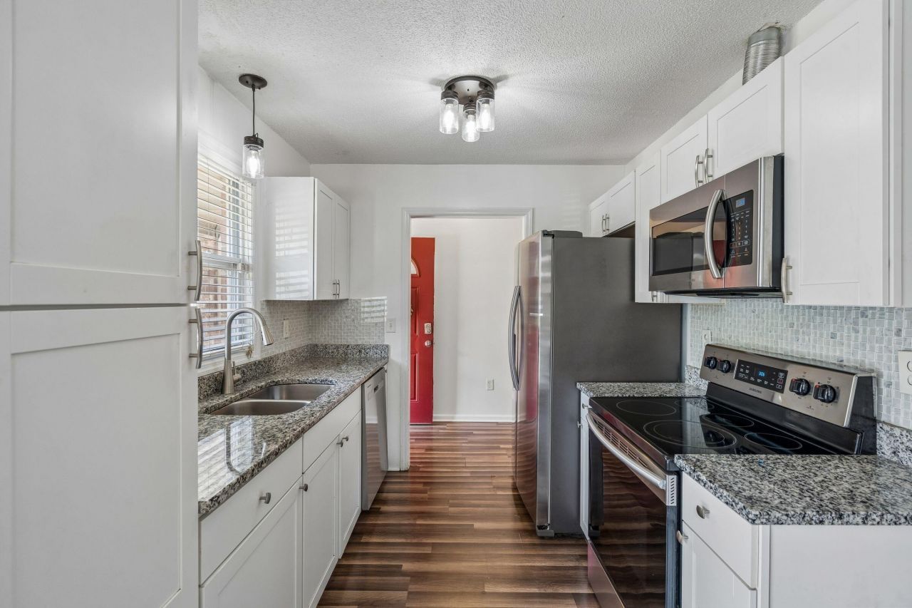 742 Olney Road Photo 11