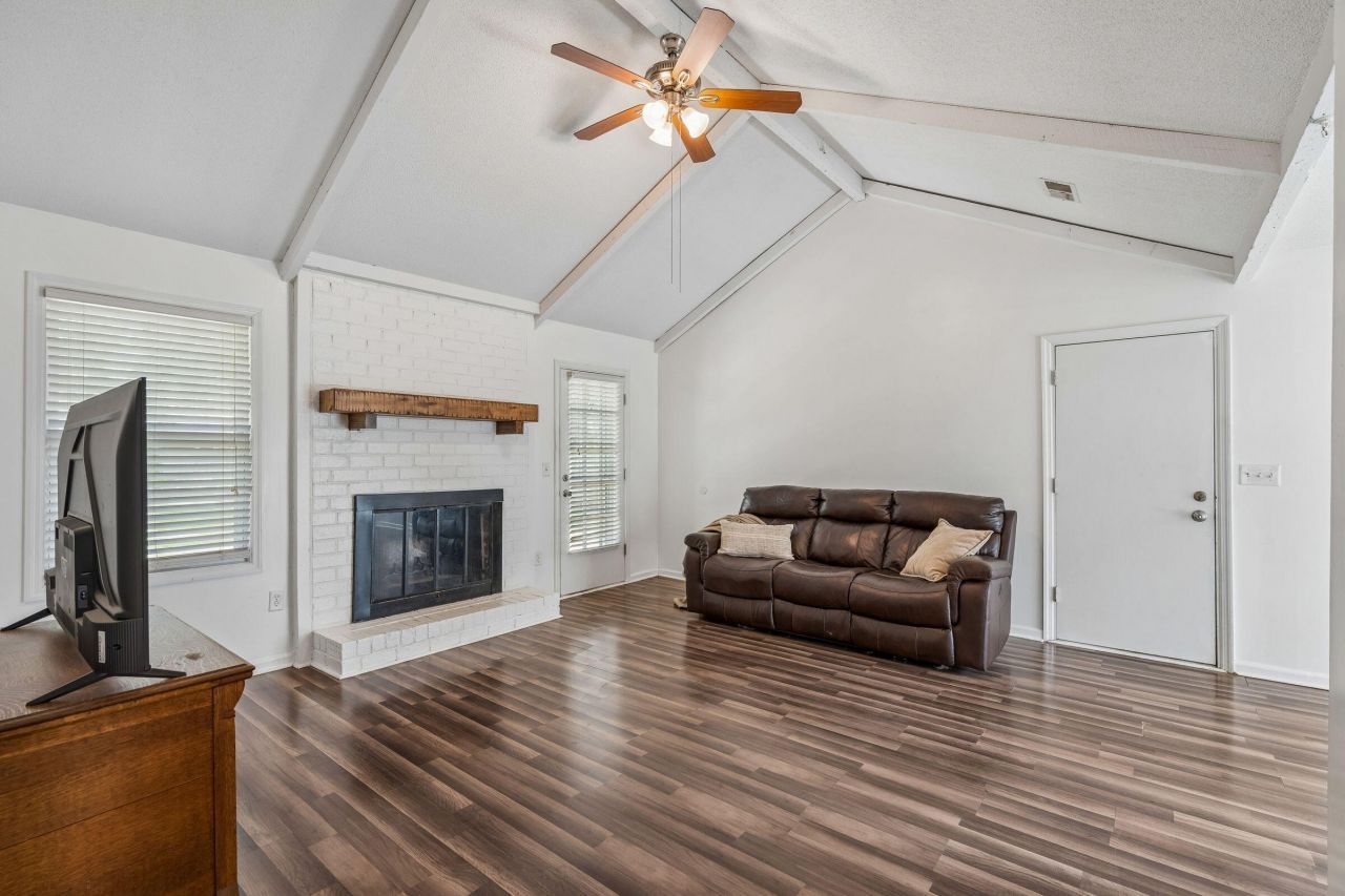 742 Olney Road Photo 15