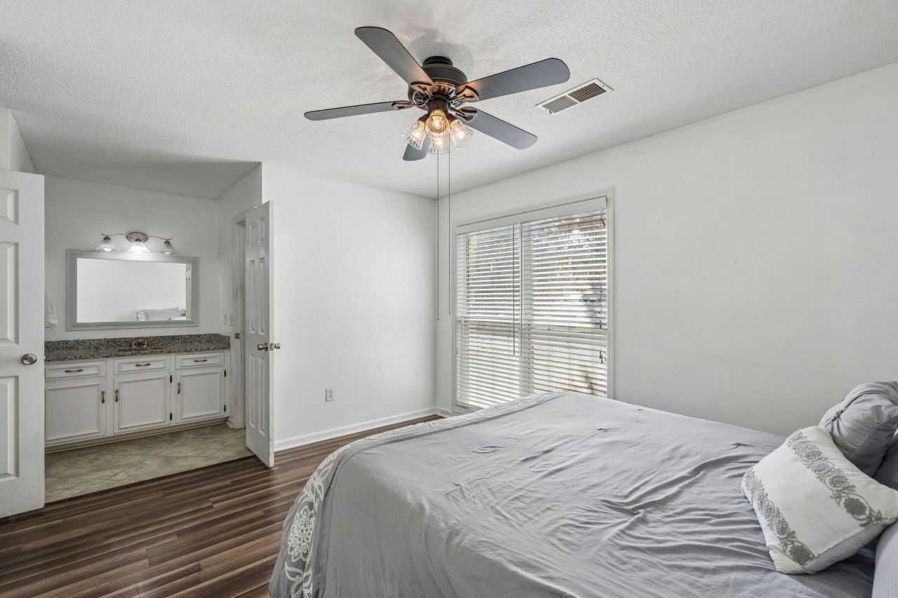 742 Olney Road Photo 22