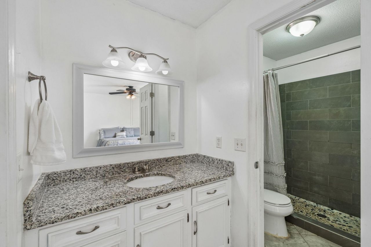 742 Olney Road Photo 23