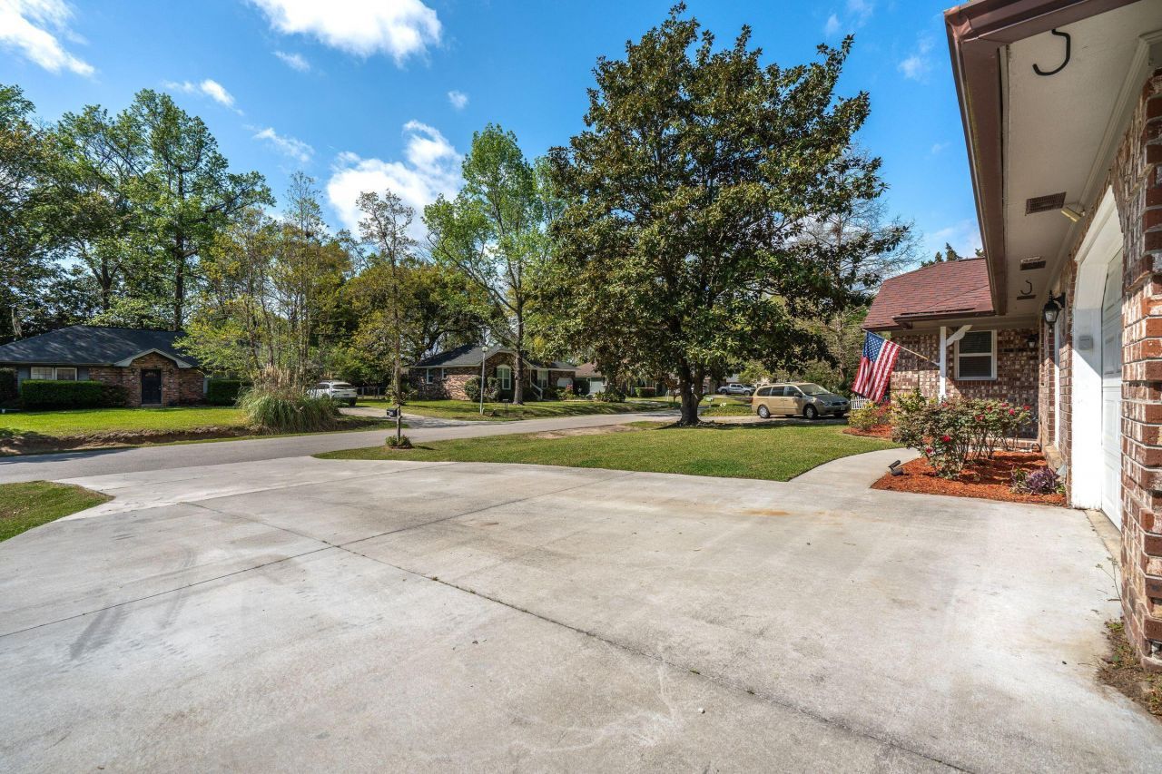 742 Olney Road Photo 6