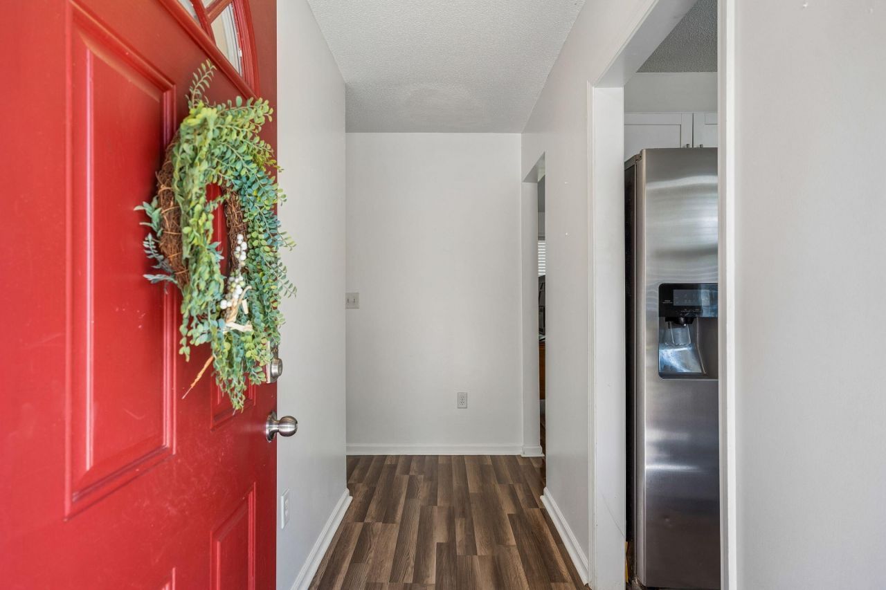 742 Olney Road Photo 7