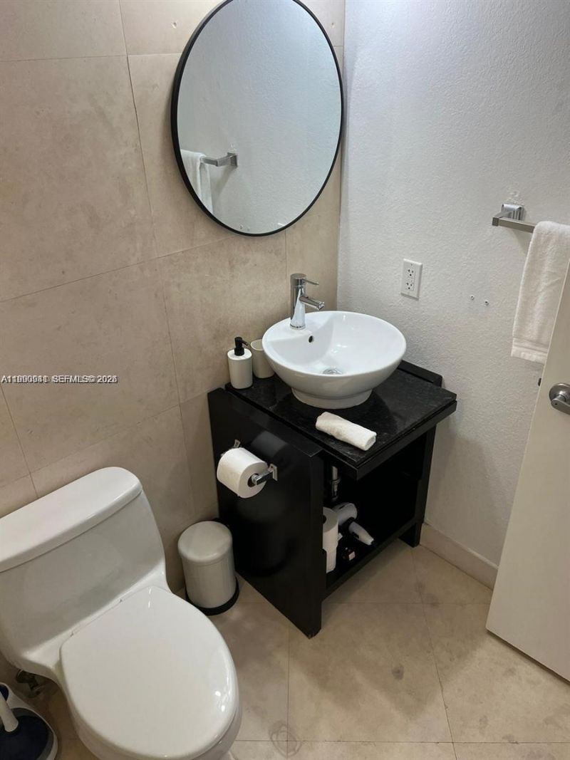1300 Pennsylvania Ave, Unit 204, Miami Beach, FL 33139 Photo