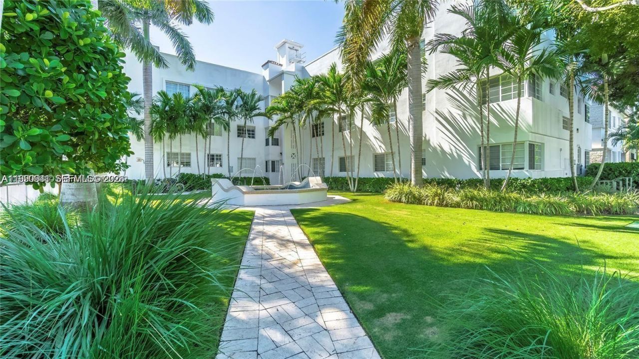 1300 Pennsylvania Ave, Unit 204, Miami Beach, FL 33139 Photo