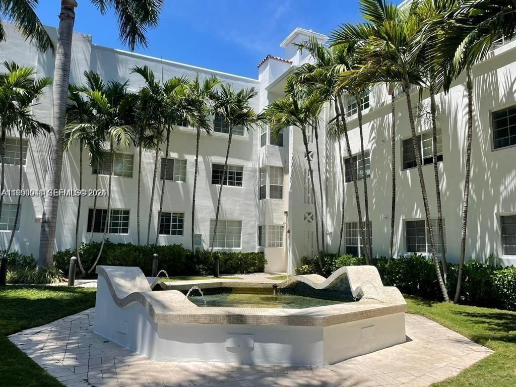 1300 Pennsylvania Ave, Unit 204, Miami Beach, FL 33139 Photo