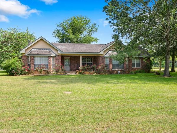 888 State Highway 21 E, Crockett, TX 75835