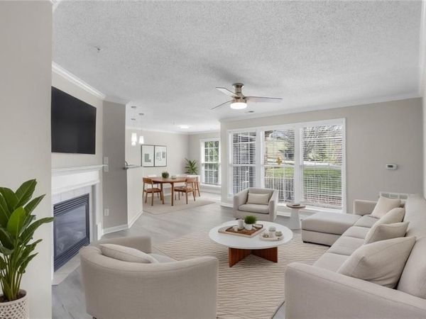 190 Shallowford Reserve Drive, Unit 104, Lewisville, NC 27023