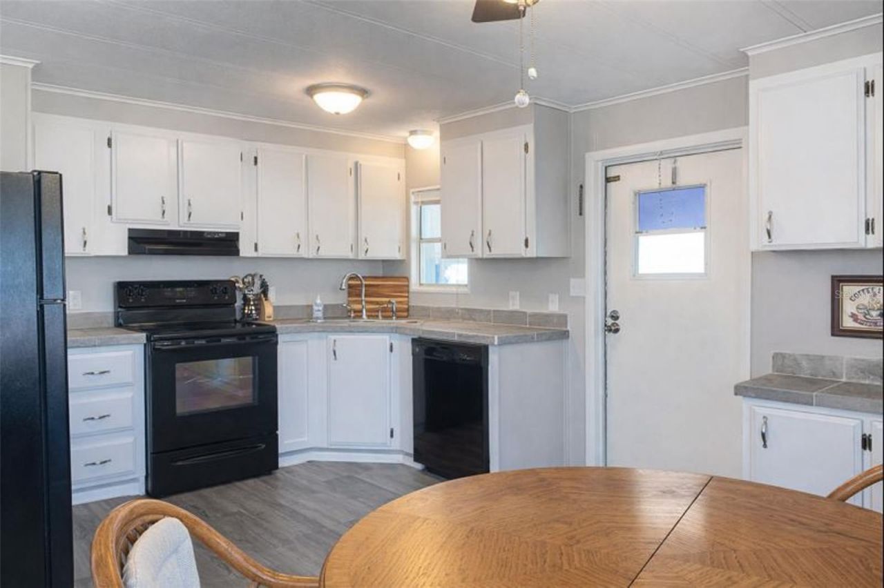 6710 36th Avenue E, Unit 98, Palmetto, FL 34221 Photo