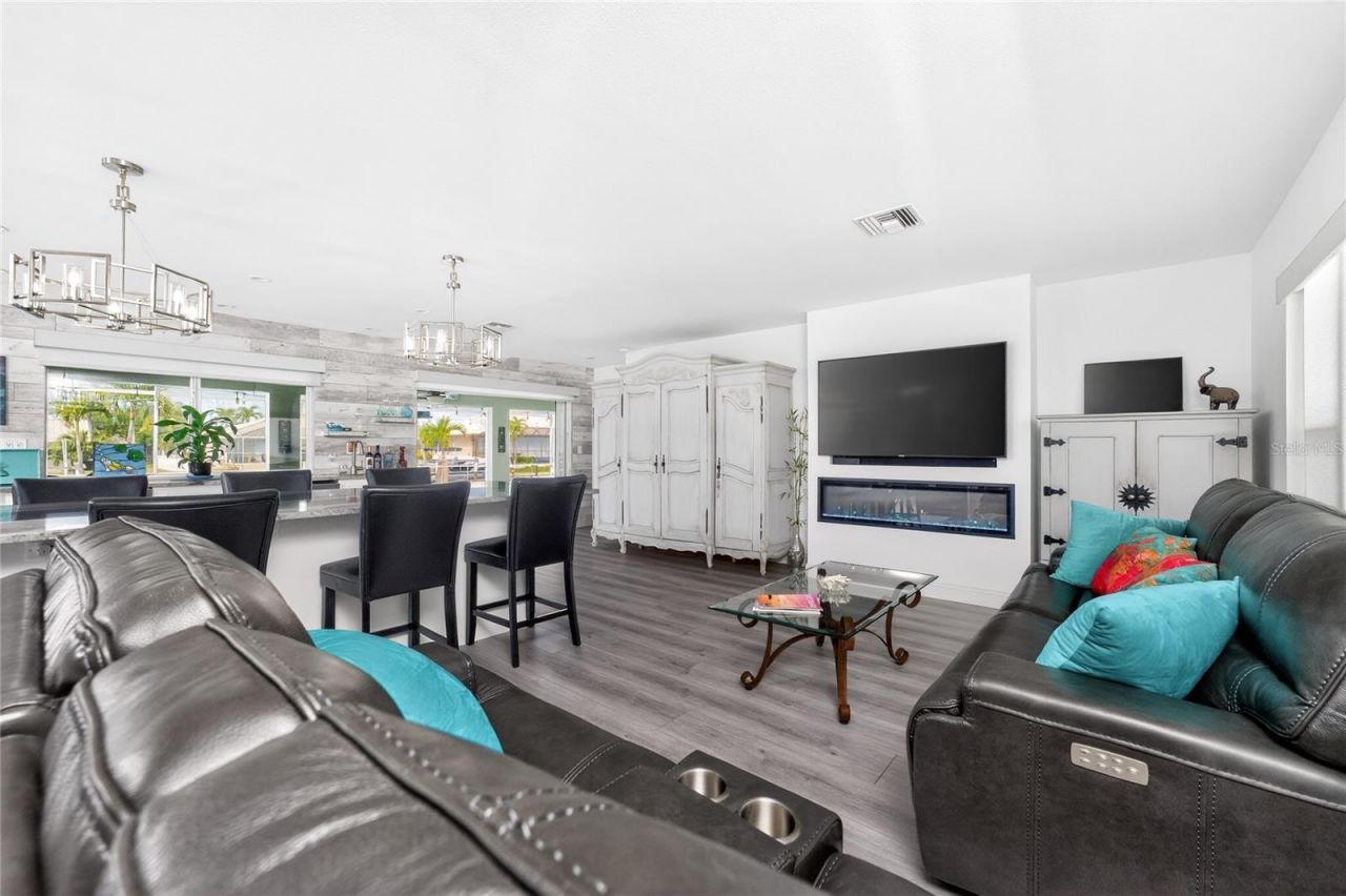 391 Via Esplanade, Punta Gorda, FL 33950 Photo