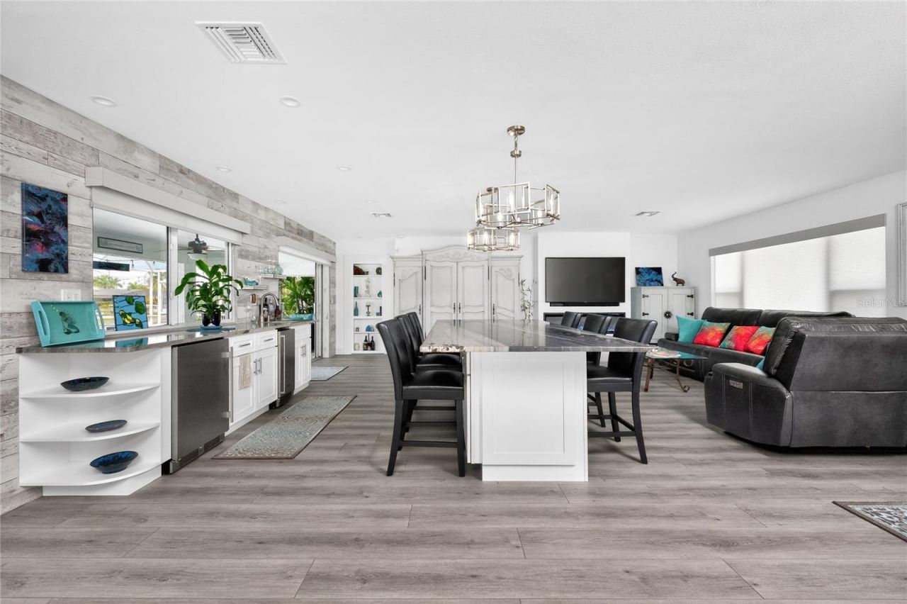 391 Via Esplanade, Punta Gorda, FL 33950 Photo