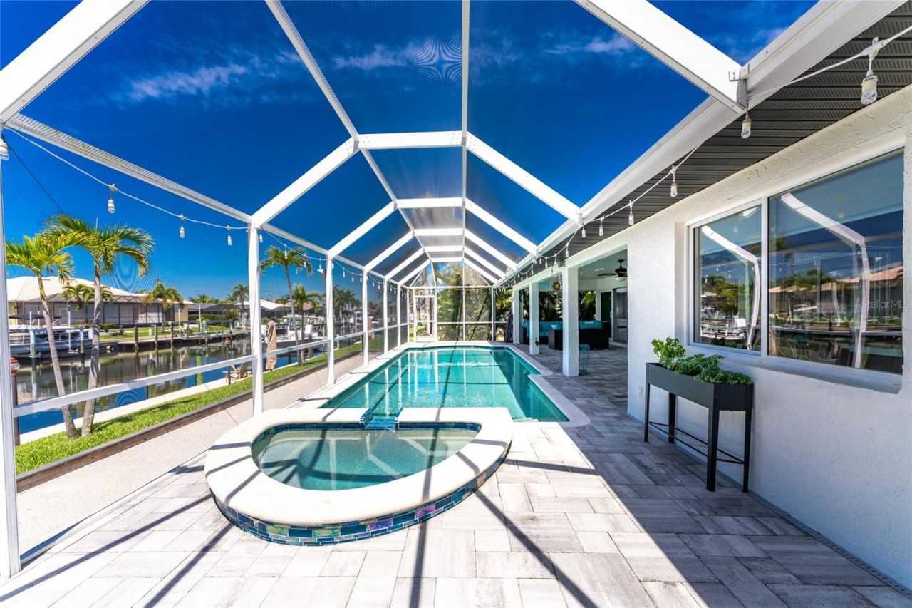 391 Via Esplanade, Punta Gorda, FL 33950 Photo