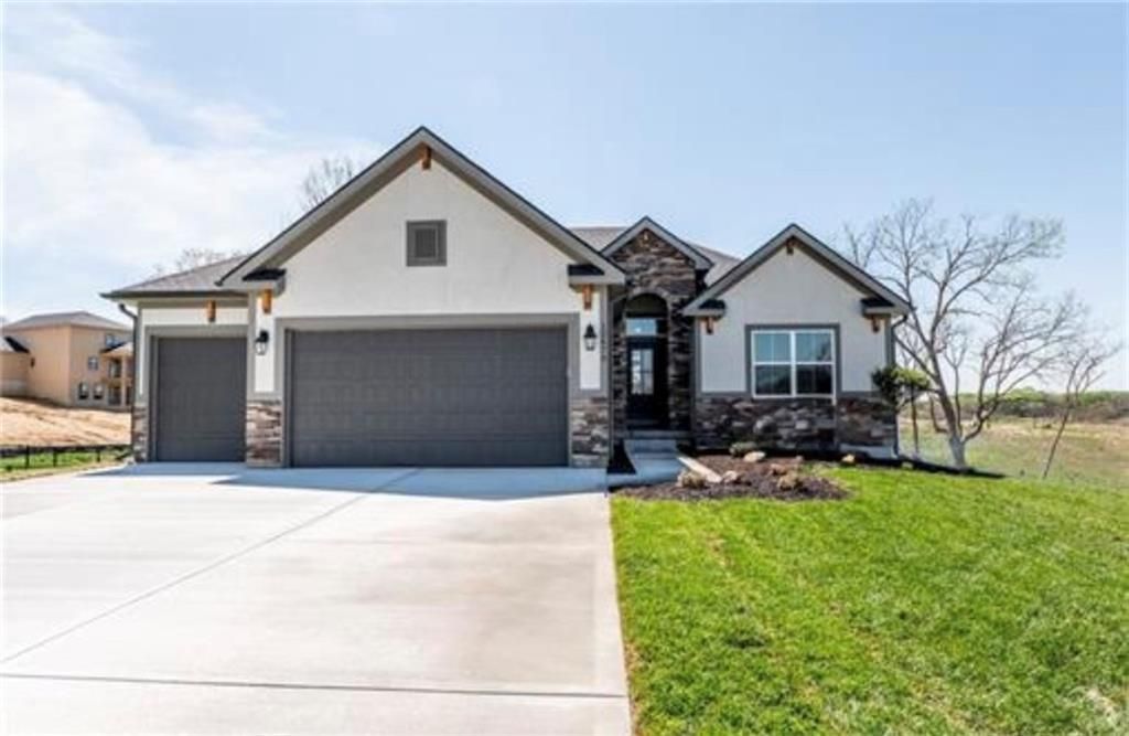 4850 NW Martin Street, Riverside, MO 64150 Main Photo