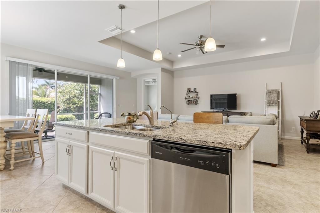 2935 Sunset Pointe Cir , Cape Coral, FL 33914 Photo