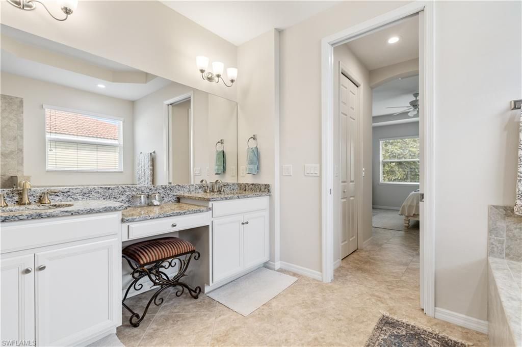 2935 Sunset Pointe Cir , Cape Coral, FL 33914 Photo