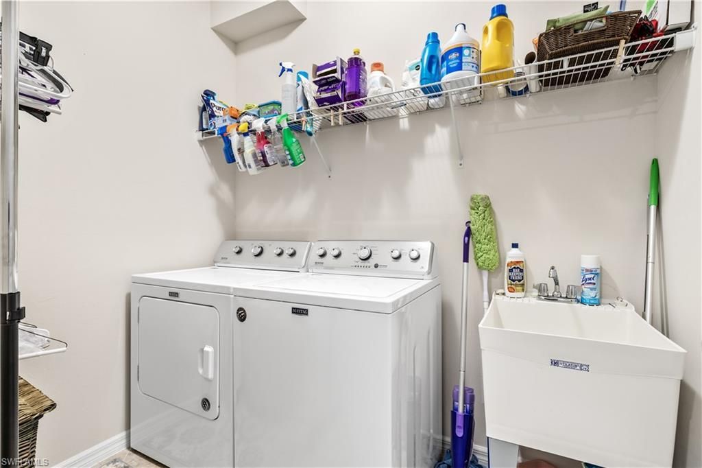 2935 Sunset Pointe Cir , Cape Coral, FL 33914 Photo