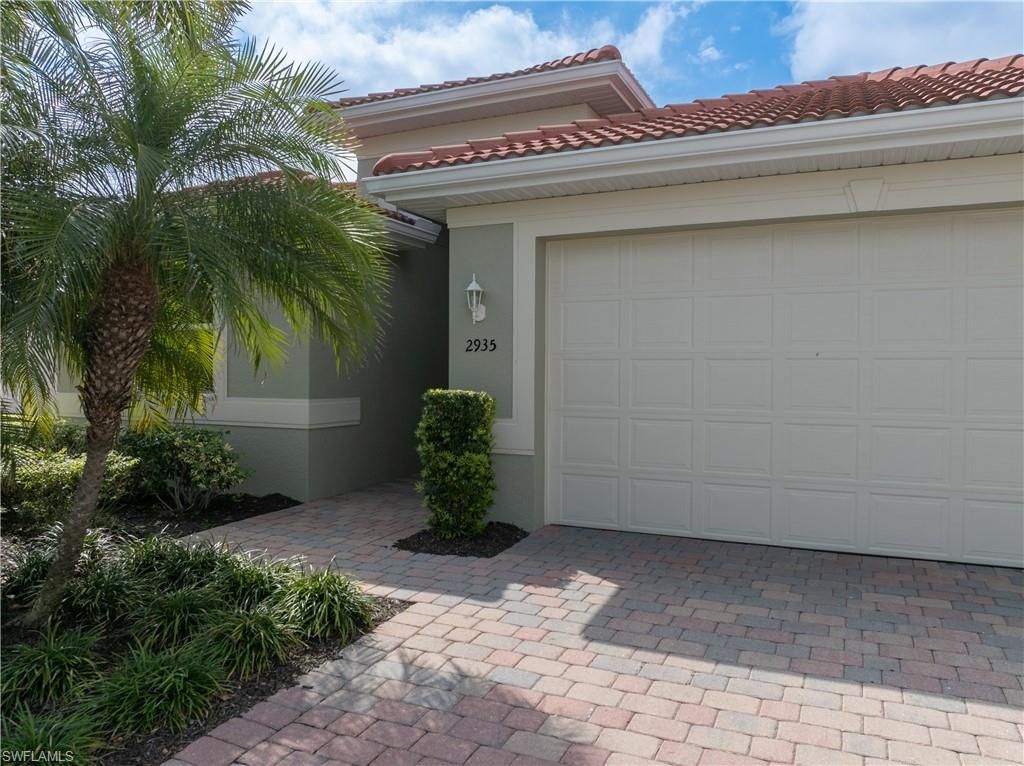 2935 Sunset Pointe Cir , Cape Coral, FL 33914 Photo