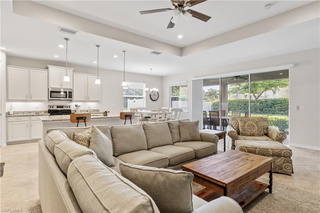 2935 Sunset Pointe Cir , Cape Coral, FL 33914 Photo