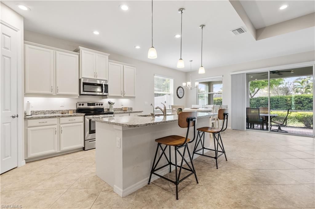 2935 Sunset Pointe Cir , Cape Coral, FL 33914 Photo