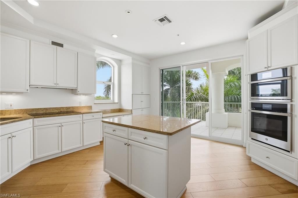 4801 Island Pond Ct, Unit 405, Bonita Springs, FL 34134 Photo