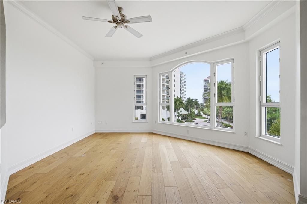 4801 Island Pond Ct, Unit 405, Bonita Springs, FL 34134 Photo