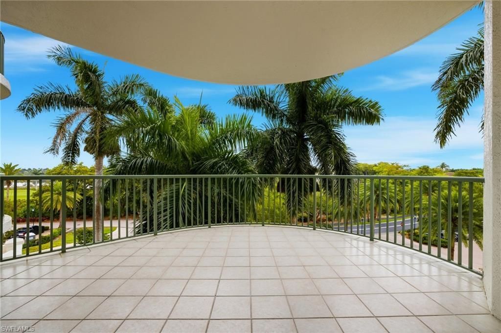 4801 Island Pond Ct, Unit 405, Bonita Springs, FL 34134 Photo