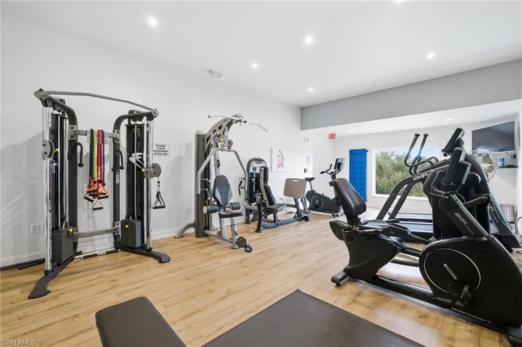 4801 Island Pond Ct, Unit 405, Bonita Springs, FL 34134 Photo