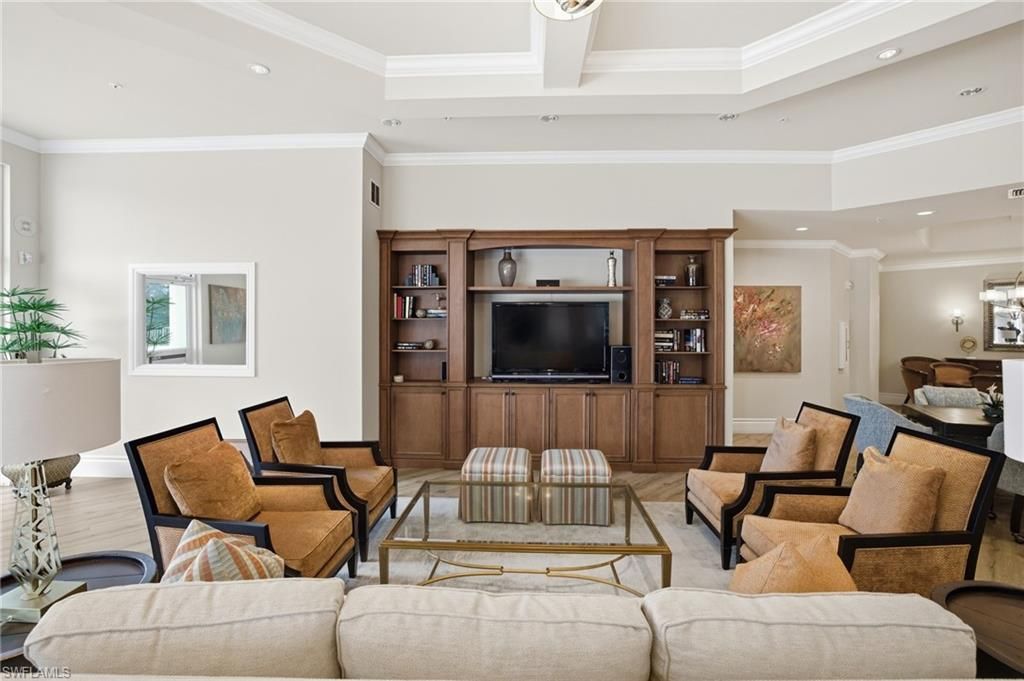 4801 Island Pond Ct, Unit 405, Bonita Springs, FL 34134 Photo