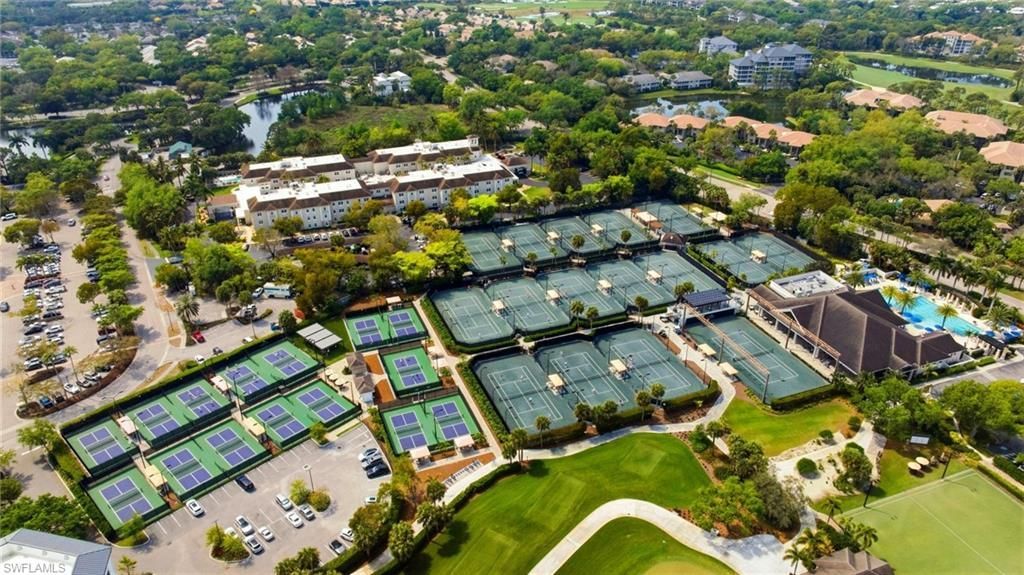 4801 Island Pond Ct, Unit 405, Bonita Springs, FL 34134 Photo