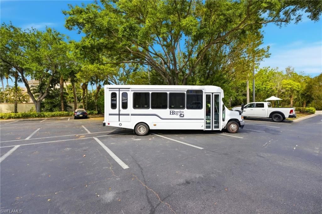 4801 Island Pond Ct, Unit 405, Bonita Springs, FL 34134 Photo