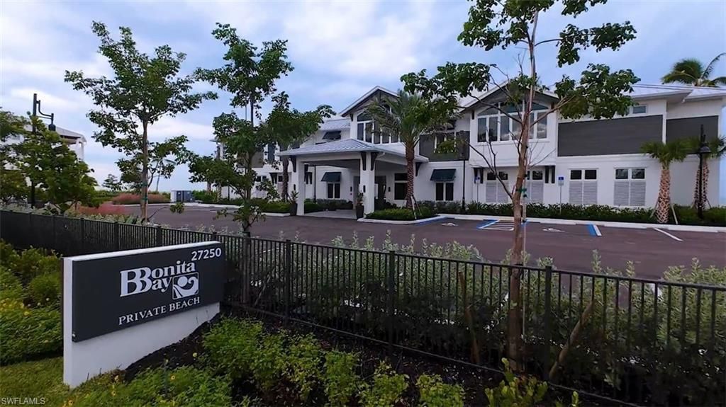 4801 Island Pond Ct, Unit 405, Bonita Springs, FL 34134 Photo