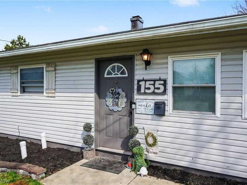 155 S Johnson Road, Sebring, OH 44672 Photo 2