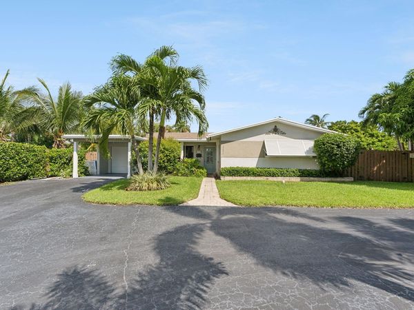 2691 NE 18th Street, Pompano Beach, FL 33062