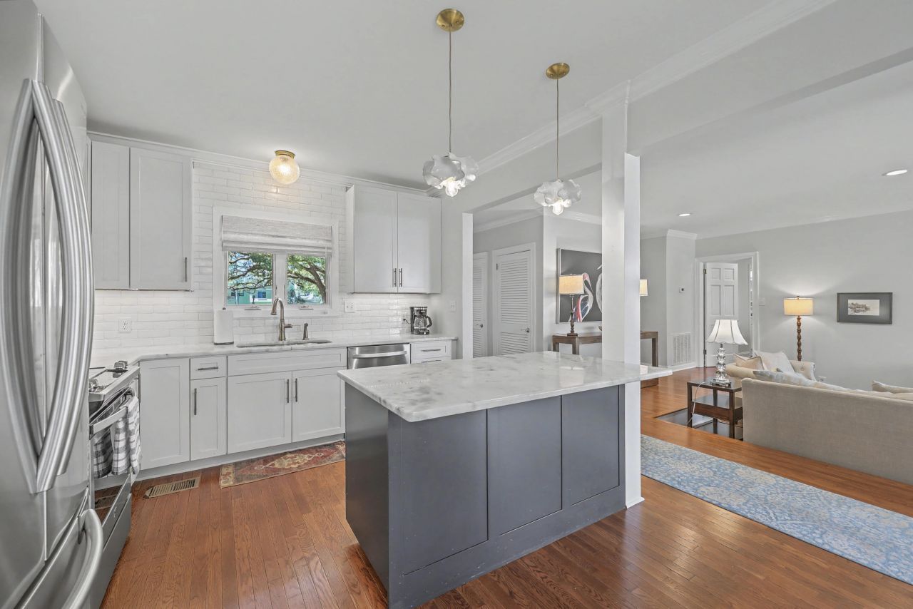 220 3rd Avenue Photo 12