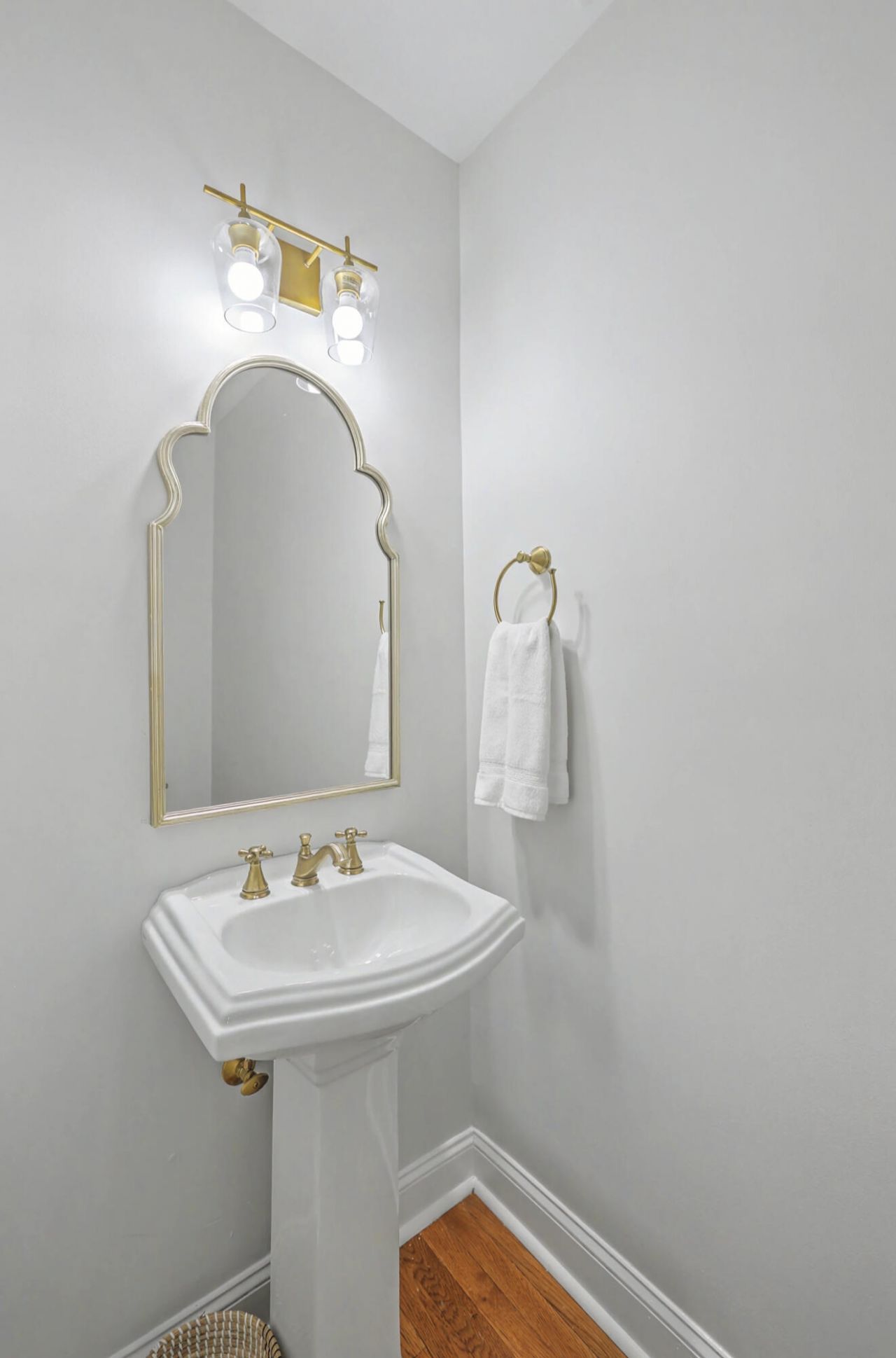 220 3rd Avenue Photo 17