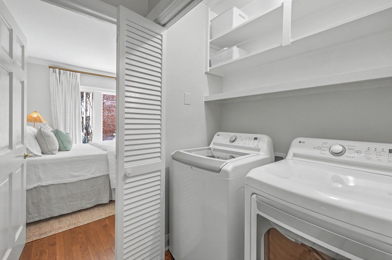 220 3rd Avenue Photo 29