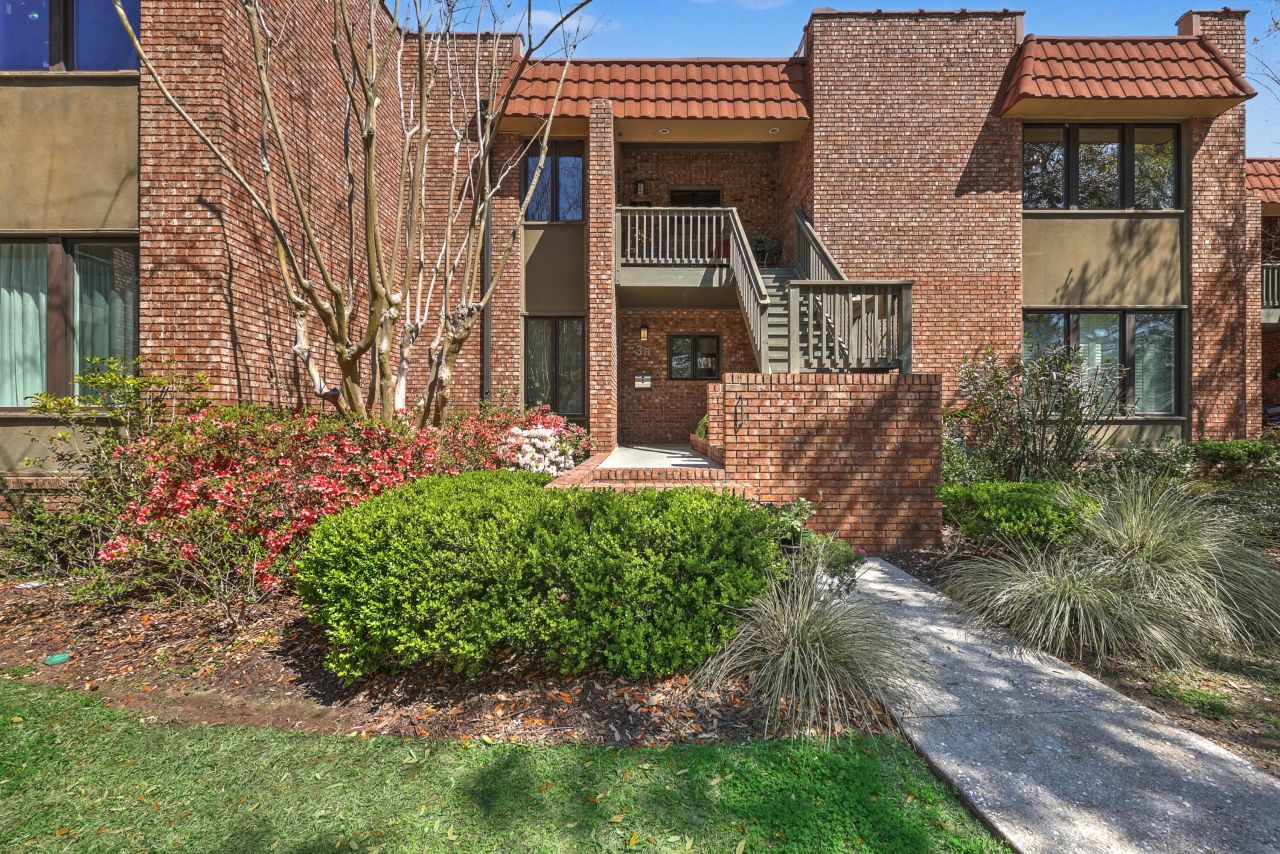 220 3rd Avenue Photo 36