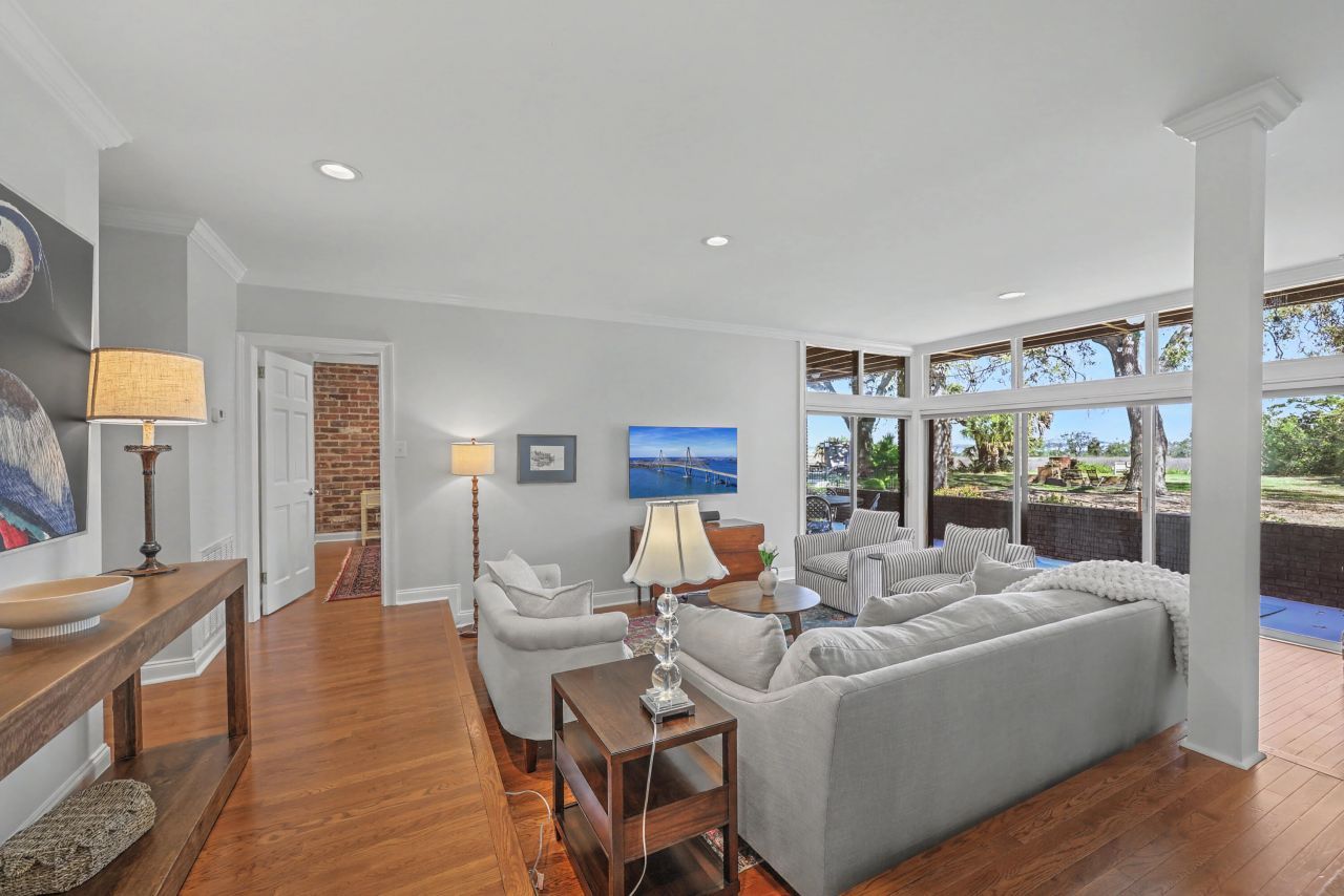 220 3rd Avenue Photo 6