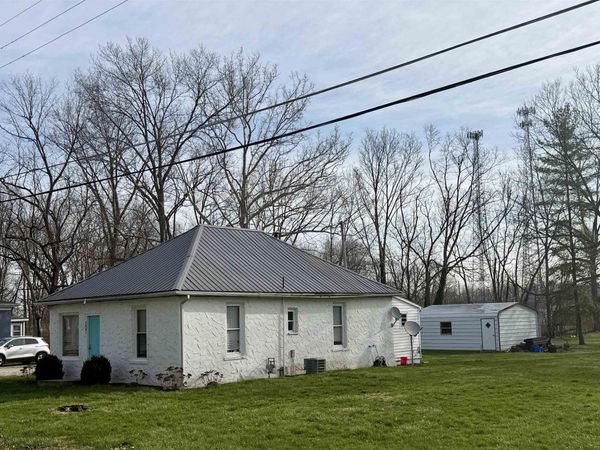 2885 N Ruffing Avenue, Delphi, IN 46923