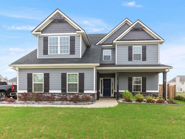 215 Weeping Moss Way, Kathleen, GA 31047