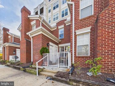 1645 INTERNATIONAL DRIVE, Unit TH-18, MCLEAN, VA 22102