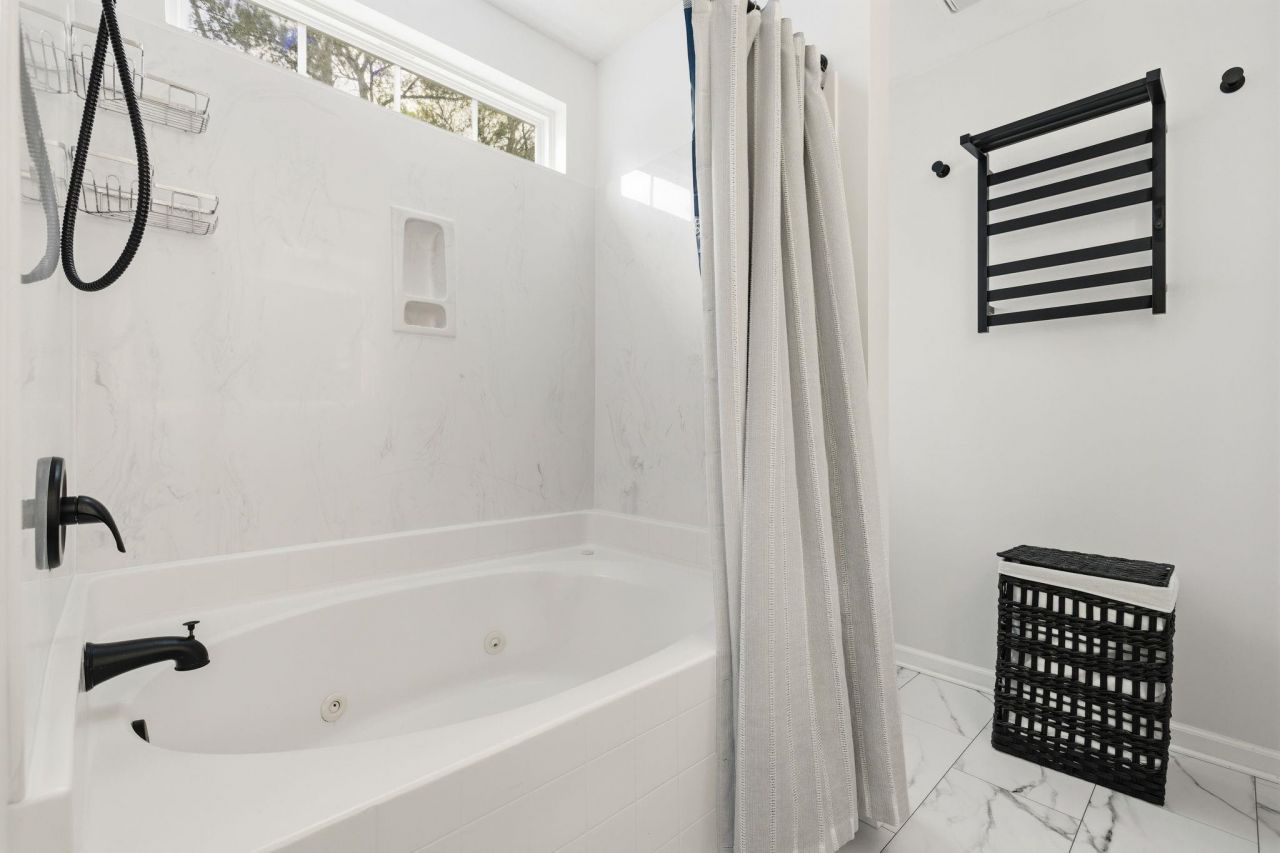 801 Sultana Dr. Photo 18