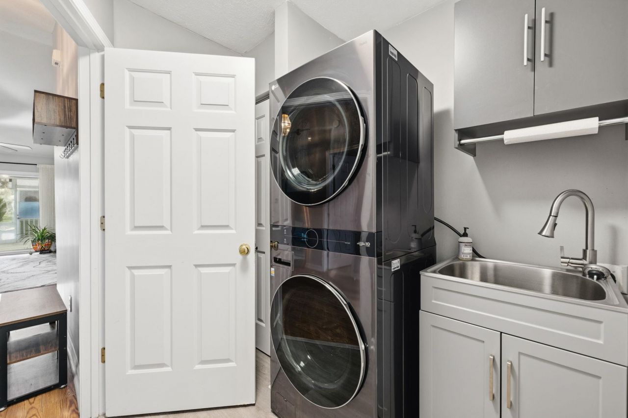 801 Sultana Dr. Photo 23