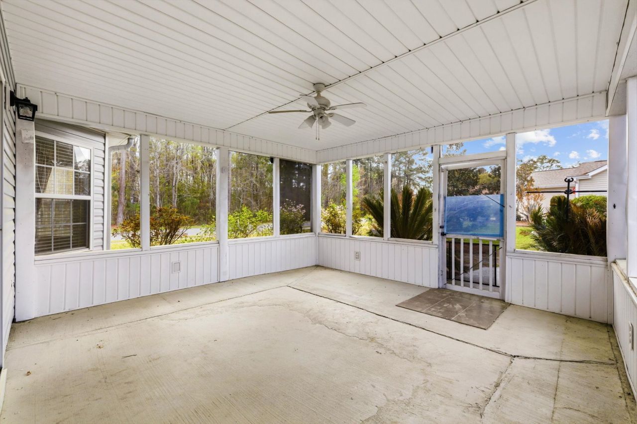 801 Sultana Dr. Photo 26