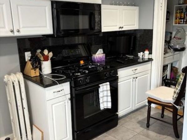 284 Boston Ave, Unit 3, Medford, MA 02155